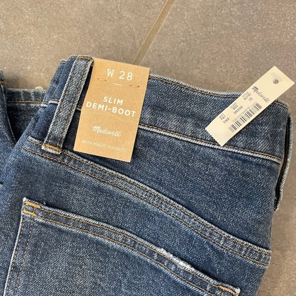 Madewell Slim Demi-Boot Jeans in Sundale Wash - Picture 6 of 6